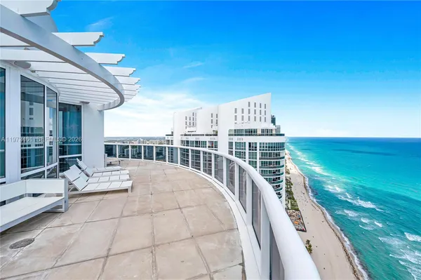 $35,000 | 18101 Collins Avenue, Unit 5509, Sunny Isles Beach, FL 33160