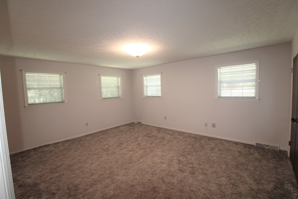 3032 Banks Mill Road Southeast Aiken, SC 29803 - Photo 8 of 15