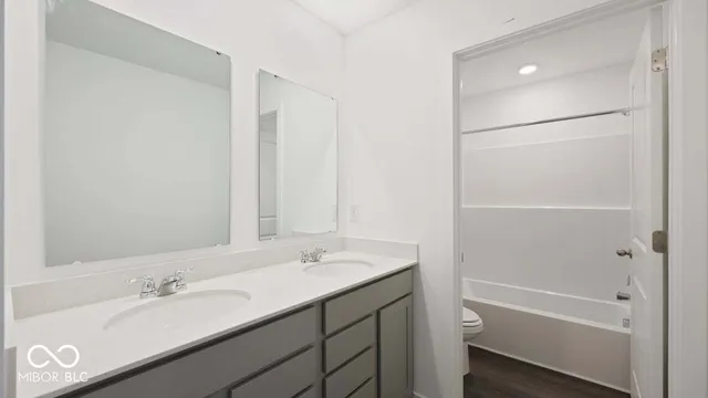 $489,900 | 8083 Wesleyan Drive, Avon, IN 46123