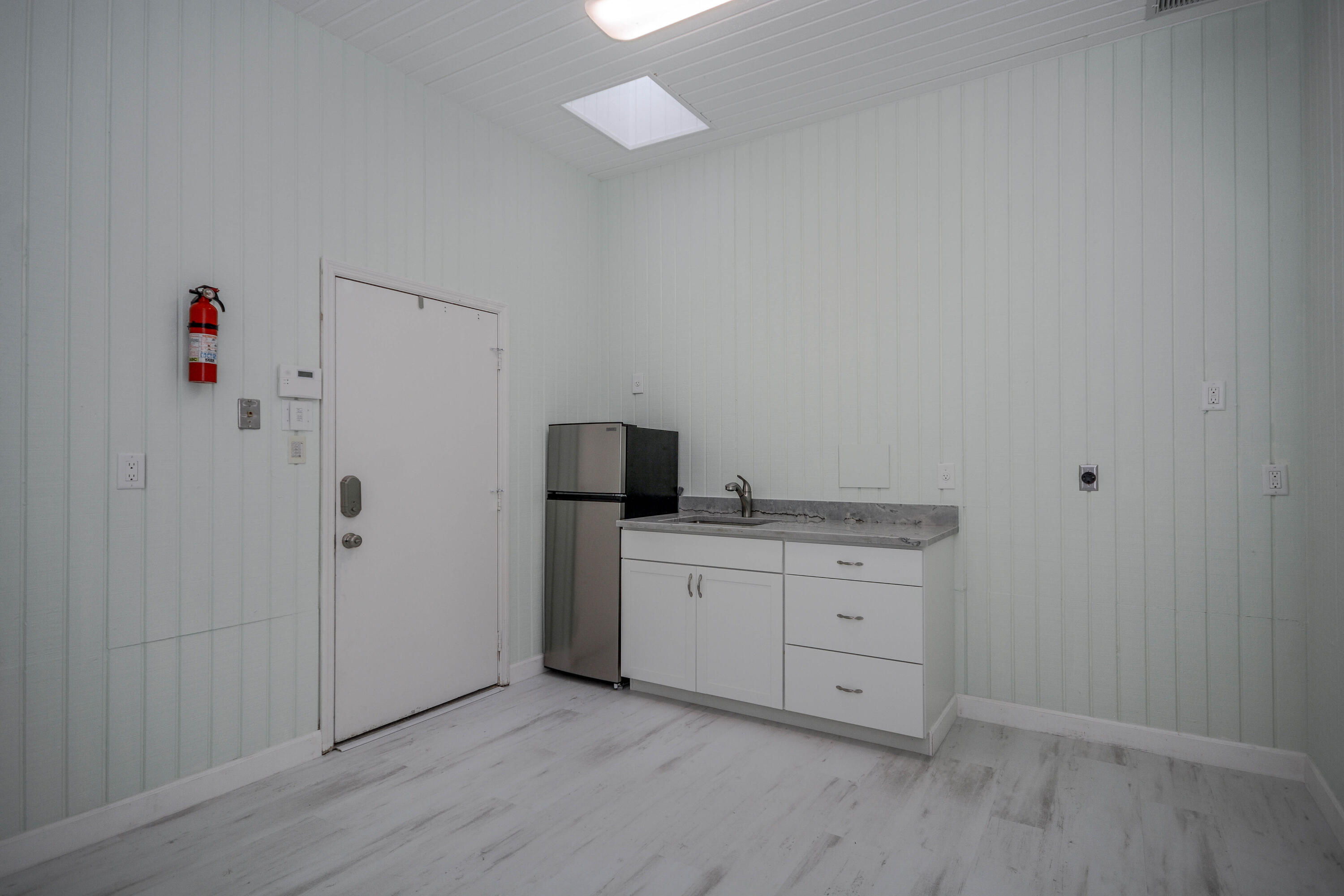 10534 173rd Road North Jupiter, FL 33478 - Photo 33 of 50 Guest Quarters
