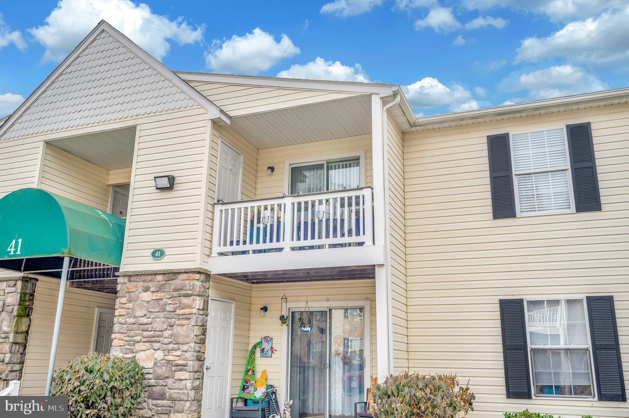 41 Smokewood Court, Unit 200 Stafford, VA 22554 - Photo 37 of 40 a front view of a house