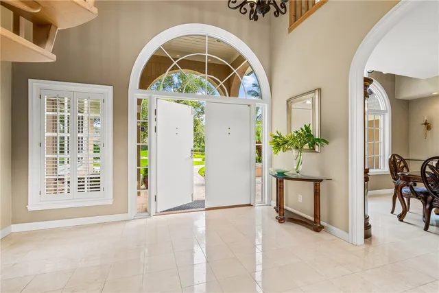 $2,990,000 | 740 Lagoon Road, Vero Beach, FL 32963