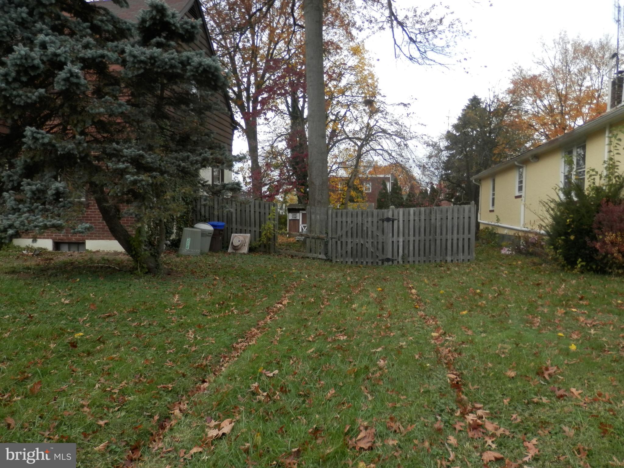 142 West Forrestview Road Brookhaven, PA 19015 - Photo 6 of 39 Gallery Image 6