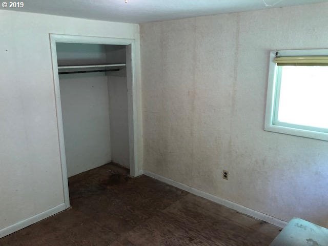 12421 Highway 126 Mapleton, OR 97453 - Photo 10 of 27 Gallery Image 10