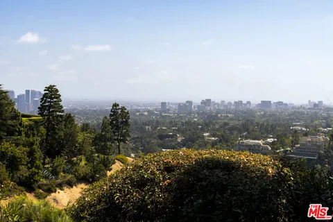 $6,995,000 | 1270 Lago Vista Drive, Beverly Hills, CA 90210