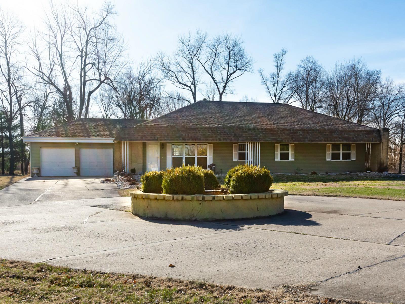 9823 Bunkum Road Fairview Heights, IL 62208 - Photo 1 of 41 Gallery Image 1