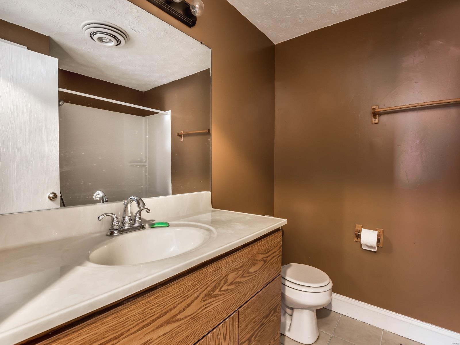 9823 Bunkum Road Fairview Heights, IL 62208 - Photo 19 of 41 Gallery Image 19