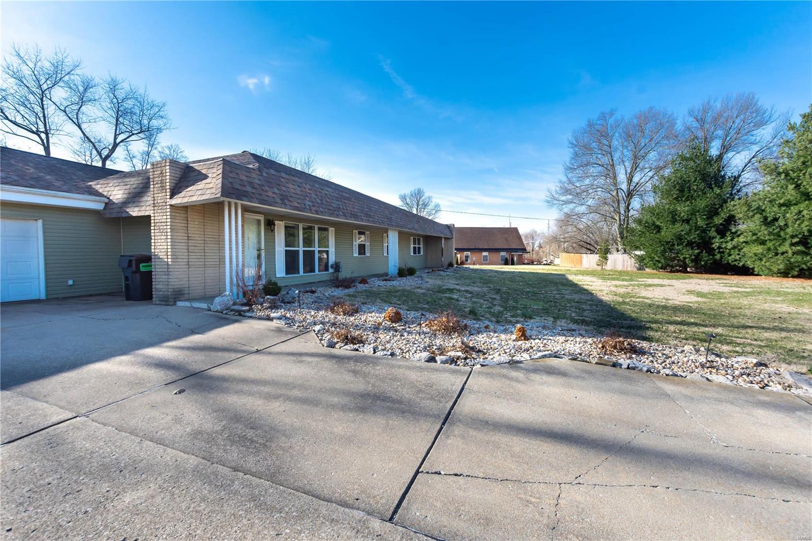 9823 Bunkum Road Fairview Heights, IL 62208 - Photo 31 of 41 Gallery Image 31