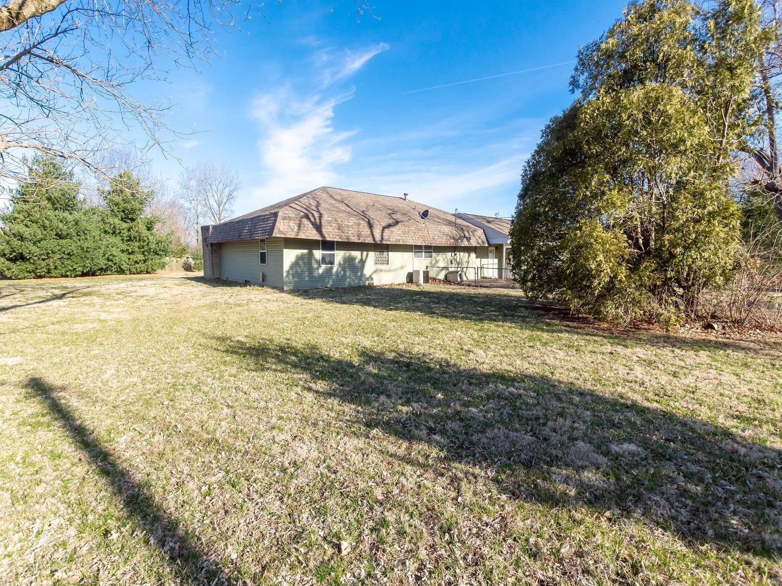 9823 Bunkum Road Fairview Heights, IL 62208 - Photo 36 of 41 Gallery Image 36