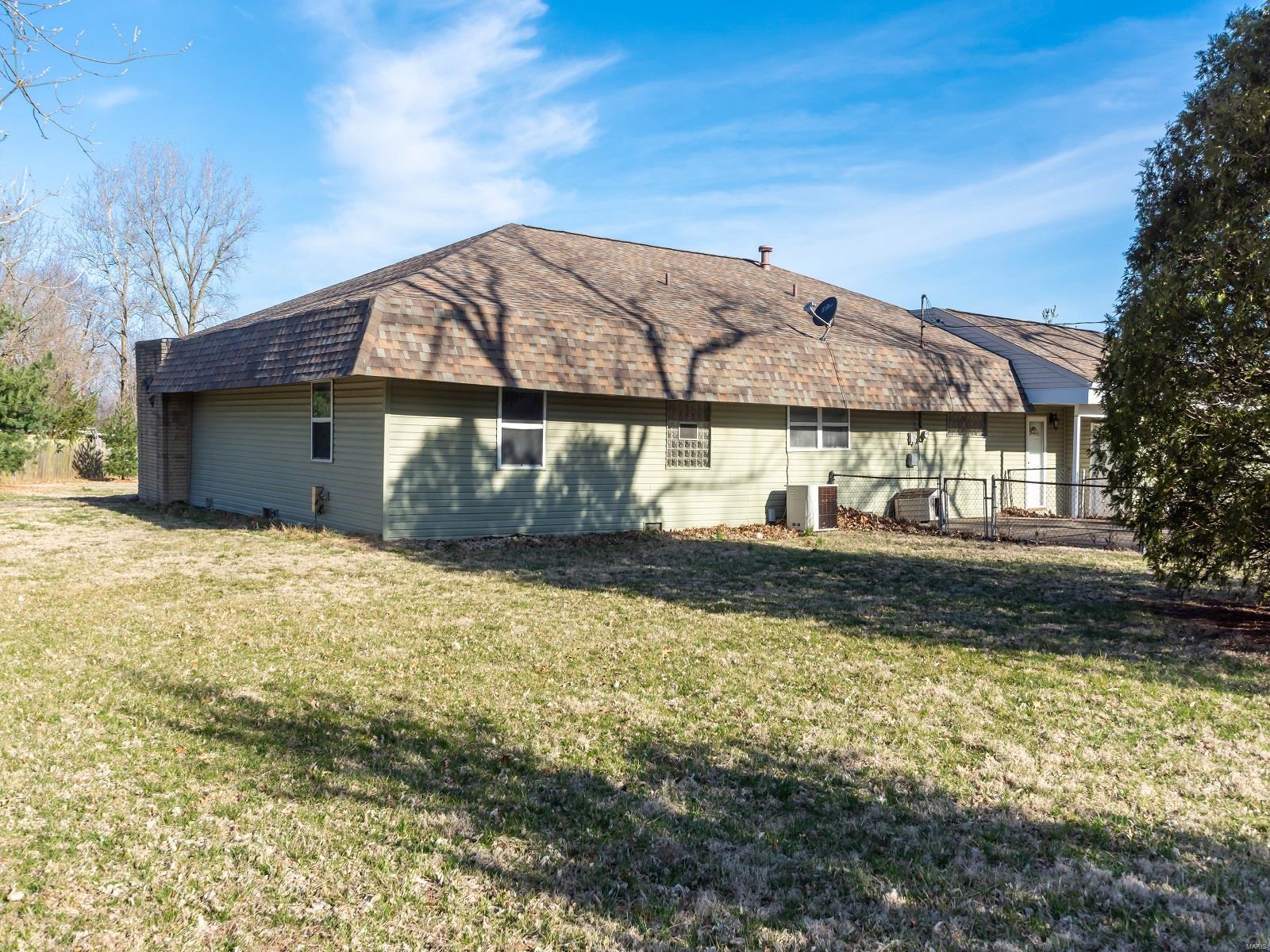 9823 Bunkum Road Fairview Heights, IL 62208 - Photo 37 of 41 Gallery Image 37