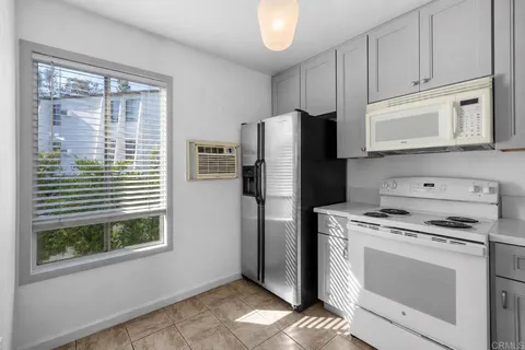 $349,000 | 7506 Parkway Drive, Unit 201, La Mesa, CA 91942
