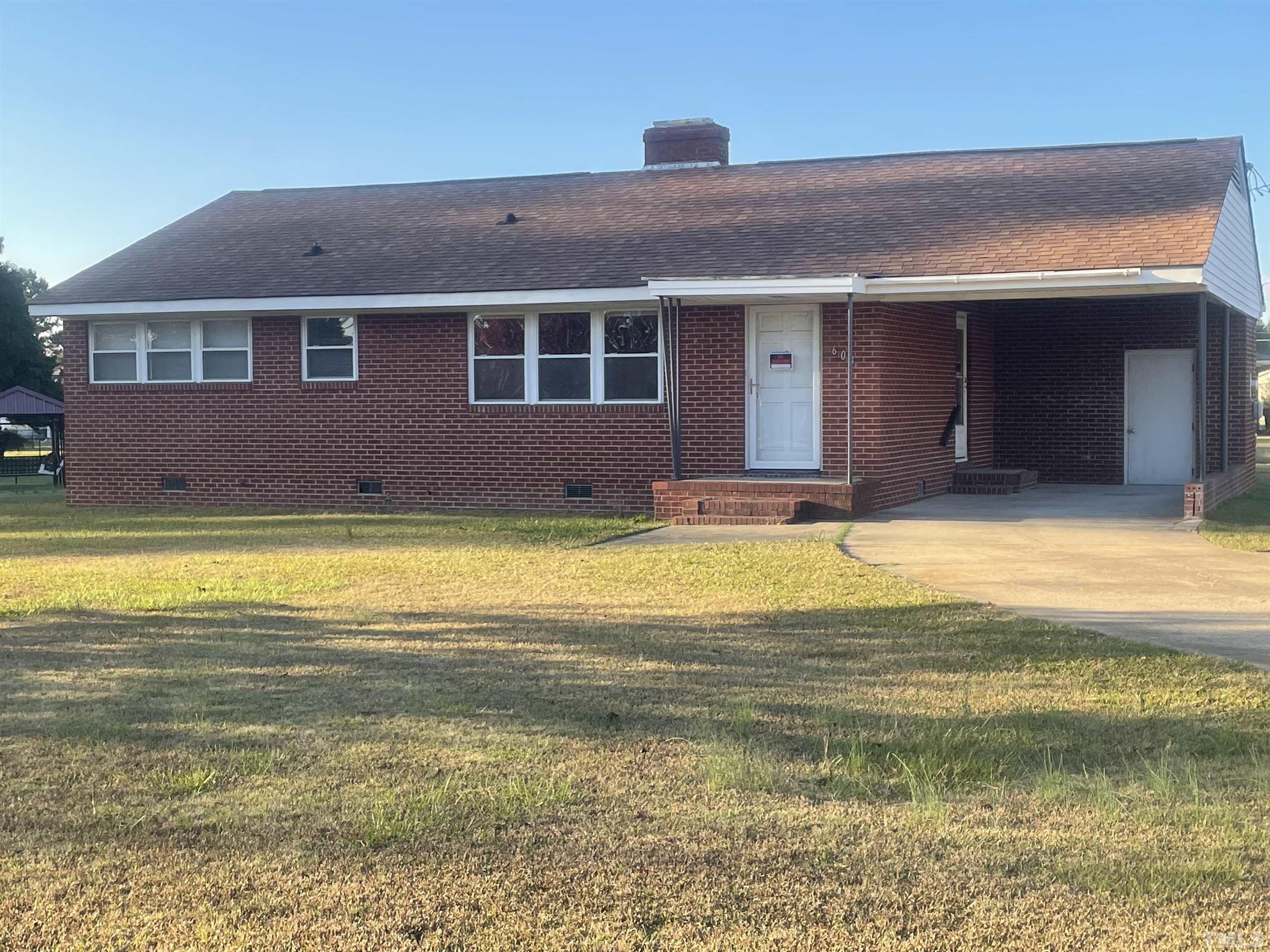 608 Old Post Road Erwin, NC 28339 - Photo 6 of 40 Gallery Image 6