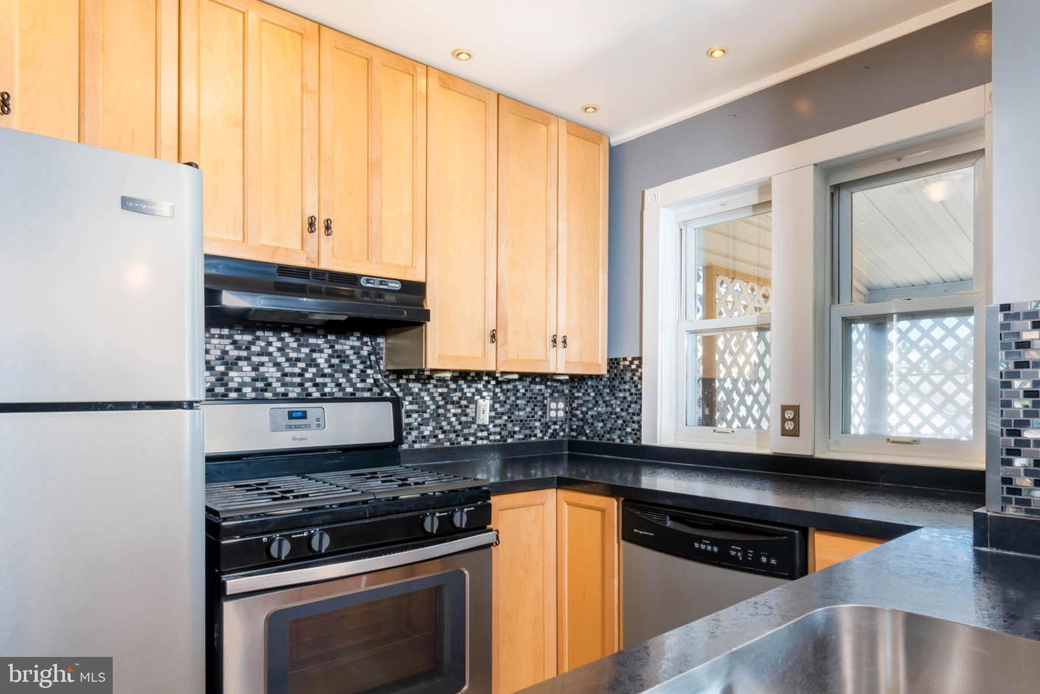 167 Hampshire Road Baltimore, MD 21221 - Photo 12 of 33
