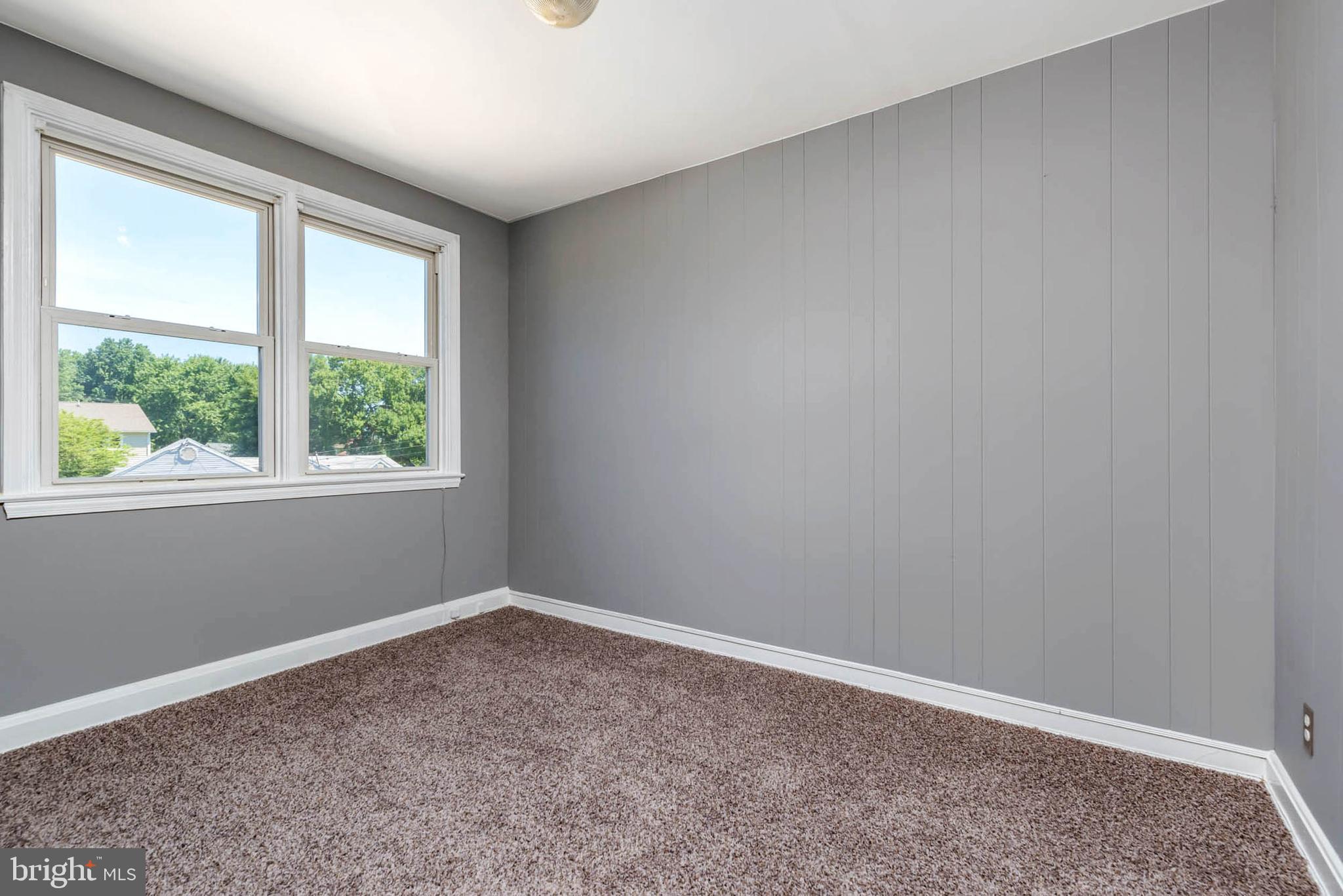 167 Hampshire Road Baltimore, MD 21221 - Photo 16 of 33