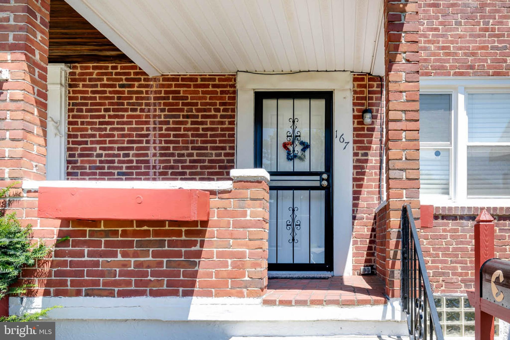 167 Hampshire Road Baltimore, MD 21221 - Photo 4 of 33