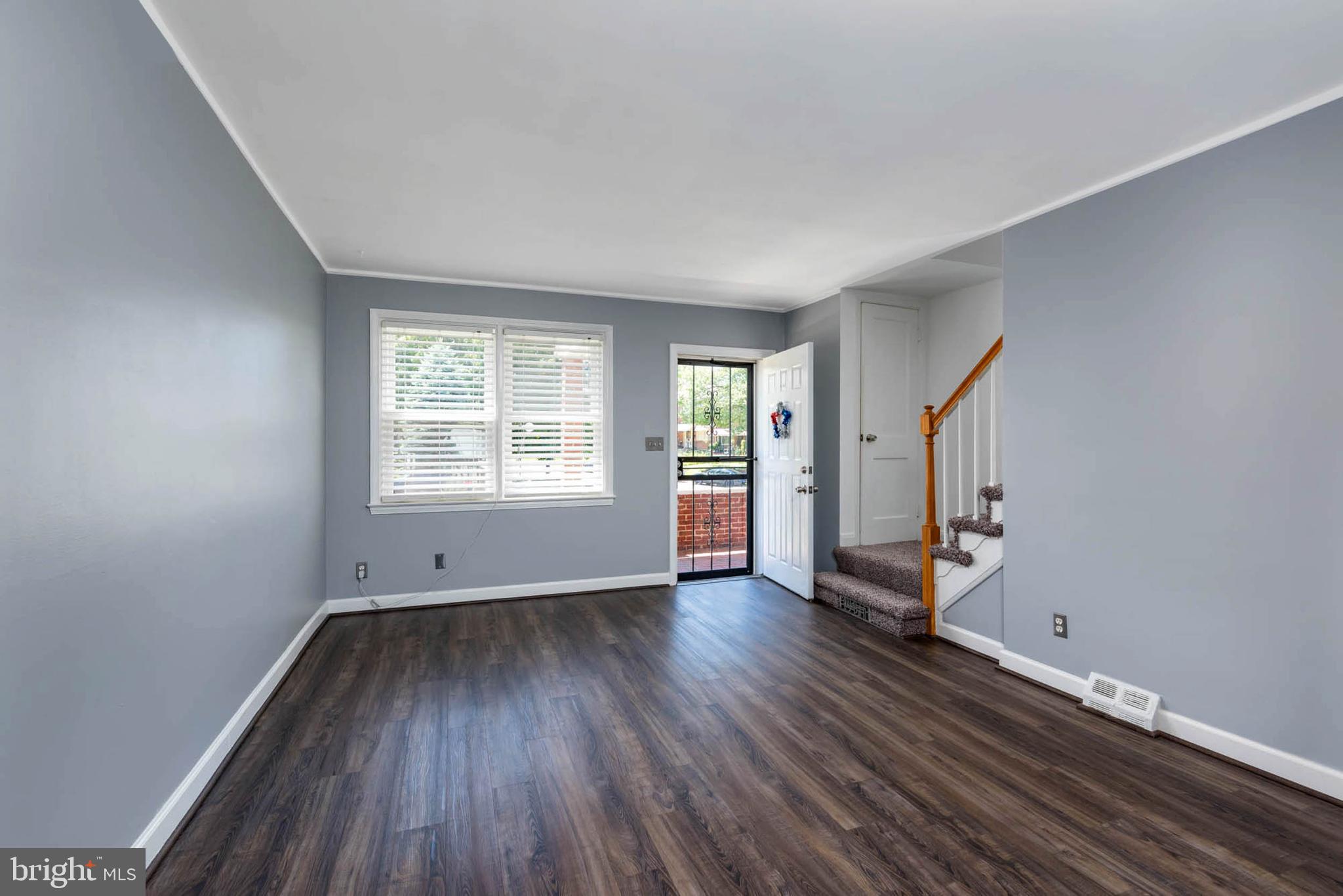 167 Hampshire Road Baltimore, MD 21221 - Photo 7 of 33