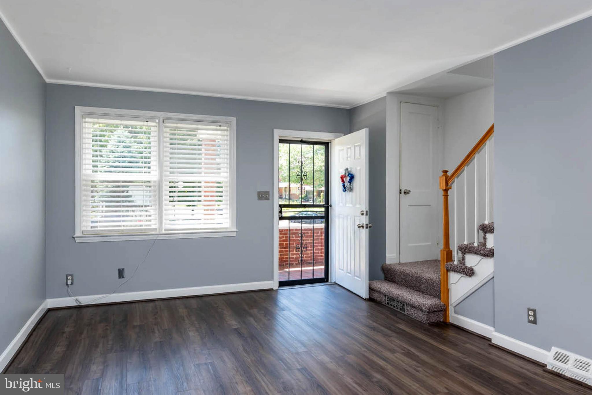 167 Hampshire Road Baltimore, MD 21221 - Photo 8 of 33