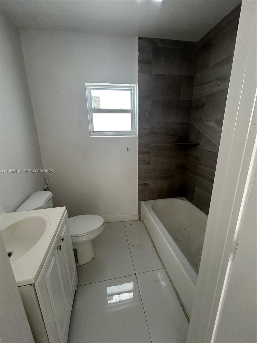 551 Northwest 41st Street, Unit 4 Miami, FL 33127 - Photo 7 of 11