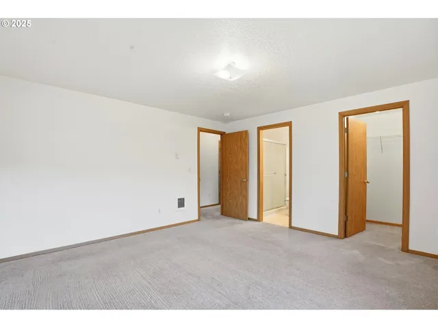 $359,900 | 511 Southeast Clark Avenue, Battle Ground, WA 98604