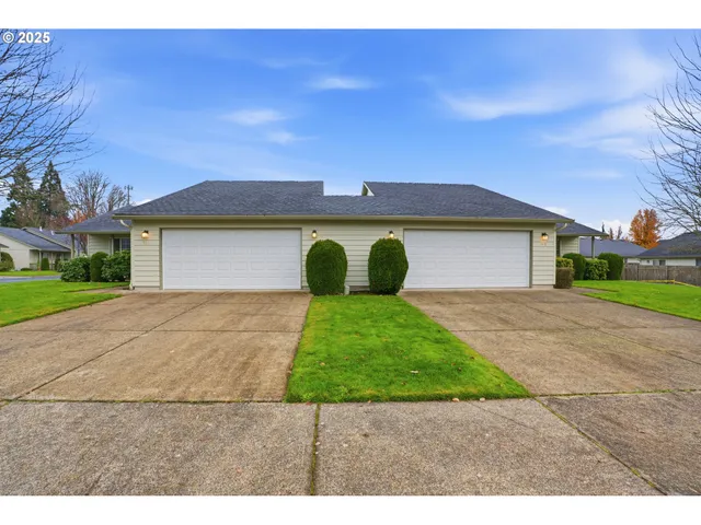 $359,900 | 511 Southeast Clark Avenue, Battle Ground, WA 98604