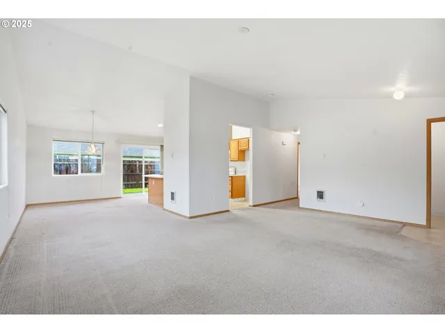 $359,900 | 511 Southeast Clark Avenue, Battle Ground, WA 98604