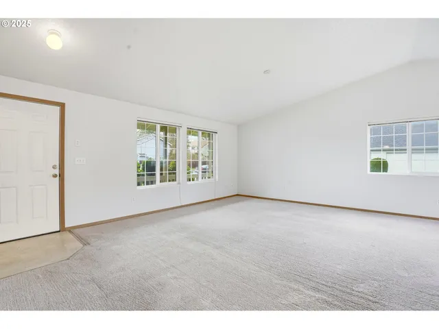 $359,900 | 511 Southeast Clark Avenue, Battle Ground, WA 98604