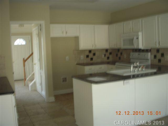 427 Clearbrook Road Matthews, NC 28105 - Photo 3 of 12 Gallery Image 3