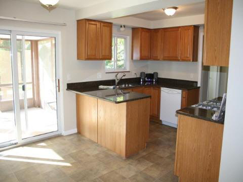 11032 Racine Road Warren, MI 48093 - Photo 3 of 7 469511-2.JPG