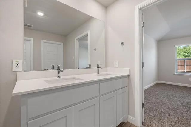 $395,999 | 516 Highland Park Trail, Alvarado, TX 76009