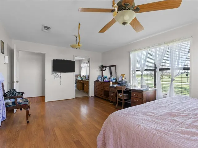 $669,000 | 1006 County Road 2475, Alvord, TX 76225