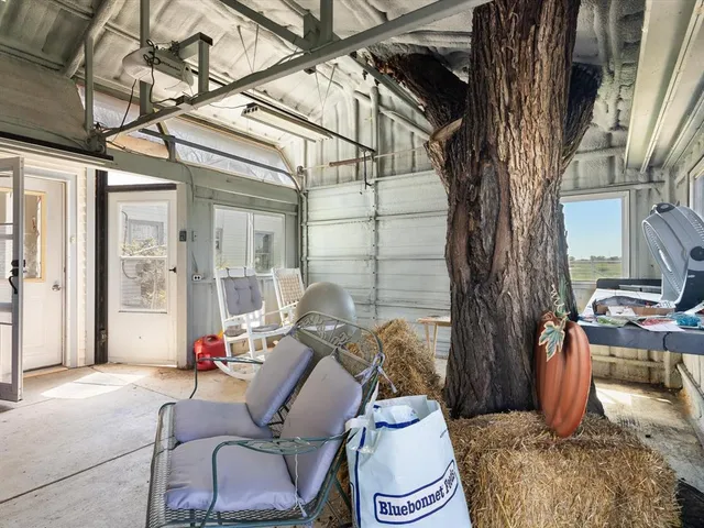 $669,000 | 1006 County Road 2475, Alvord, TX 76225