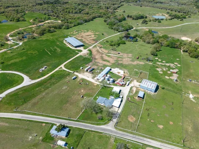 $669,000 | 1006 County Road 2475, Alvord, TX 76225