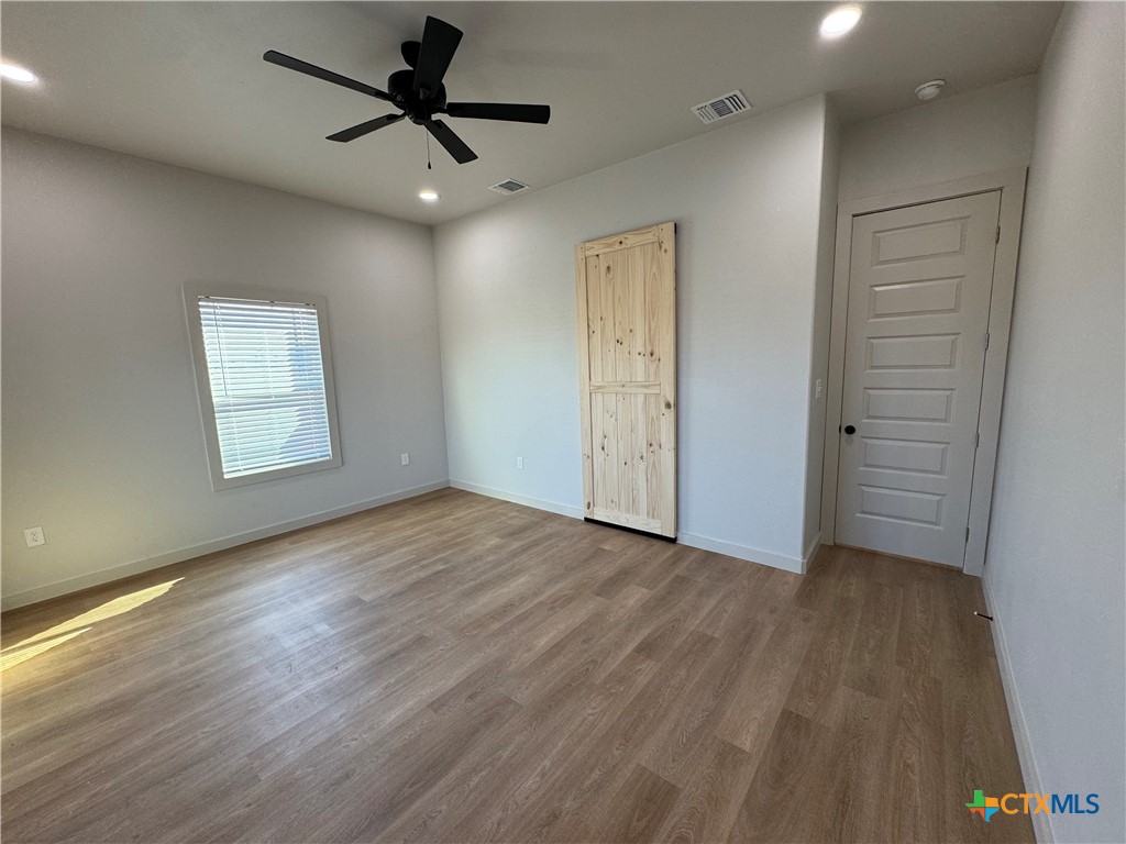 318 Warehouse Road Victoria, TX 77905 - Photo 13 of 39