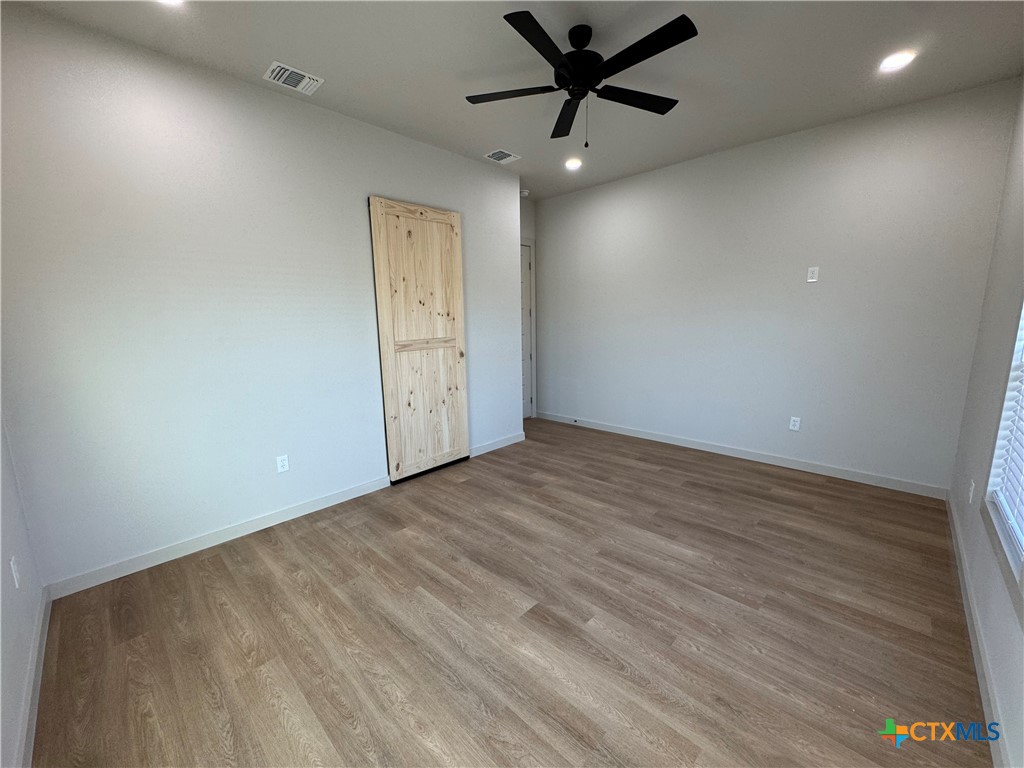 318 Warehouse Road Victoria, TX 77905 - Photo 14 of 39