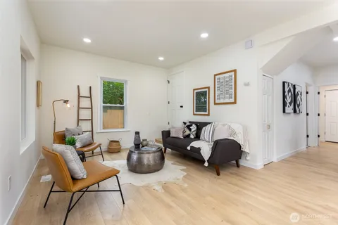 $574,999 | 8416 Duncan Avenue South, Seattle, WA 98118