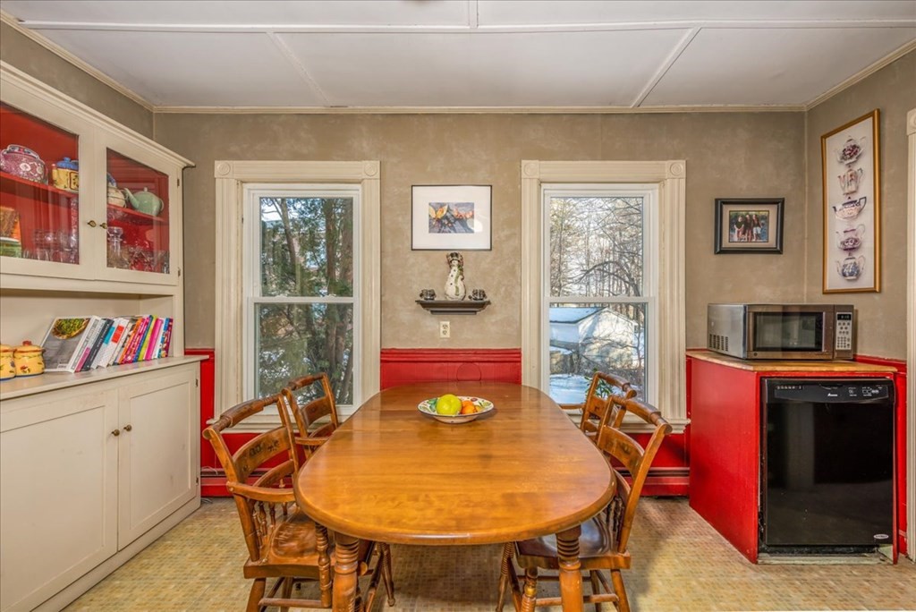 153 Eastford Road Southbridge, MA 01550 - Photo 11 of 33 Gallery Image 11
