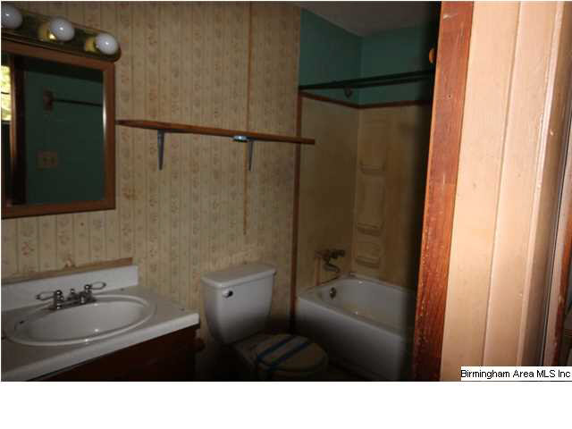 4693 County Road 29 Heflin, AL 36264 - Photo 10 of 25
