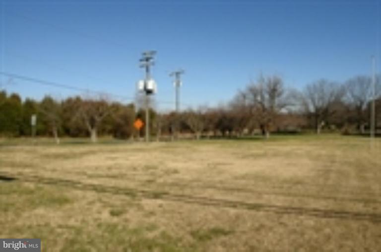 10405 Dumfries Road Manassas, VA 20110 - Photo 1 of 1 Exterior (Main)