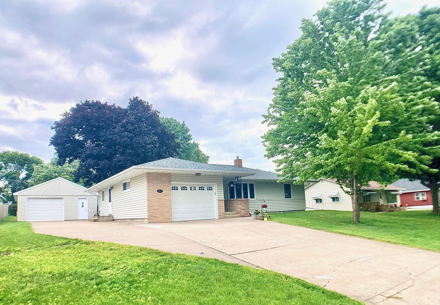 457 Division Street Gaylord, MN 55334 - Photo 2 of 44