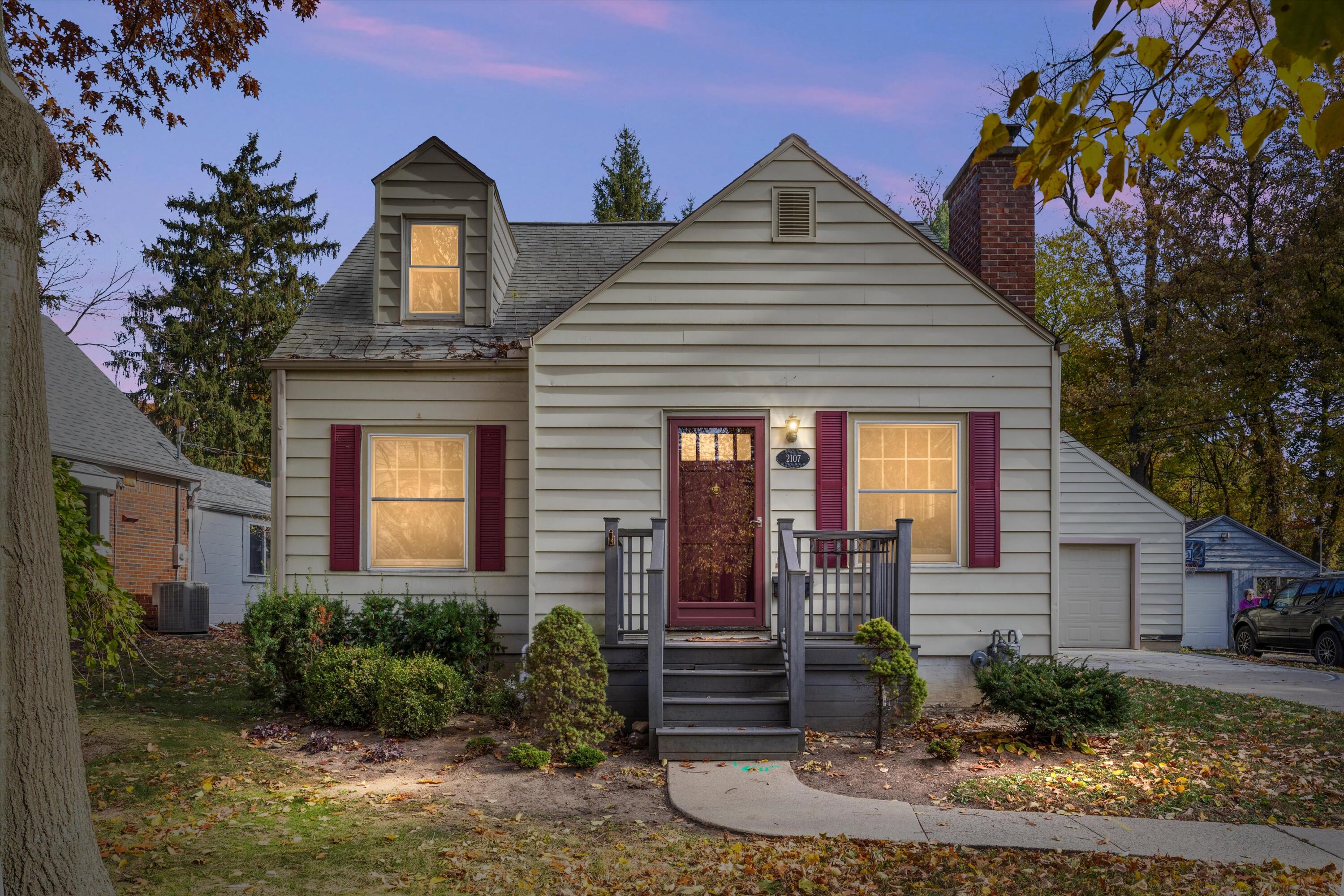 2107 Ferdon Road Ann Arbor, MI 48104 - Photo 1 of 52 01-2107 Ferdon Rd, Ann Arbor, MI, 48104