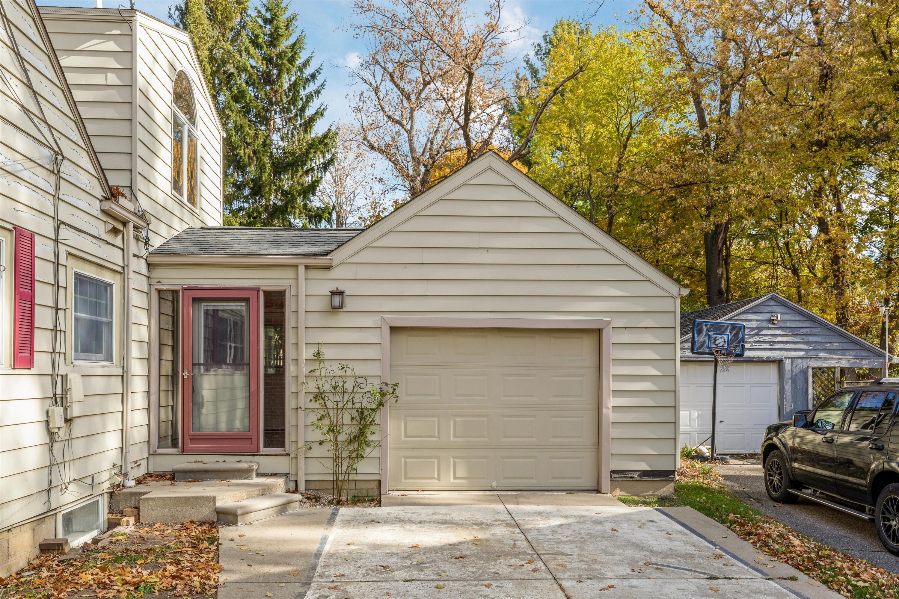 2107 Ferdon Road Ann Arbor, MI 48104 - Photo 36 of 52 54-2107 Ferdon Rd 0043
