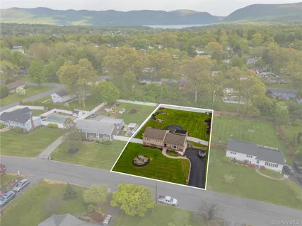 $489,750 | 47 Continental Drive, New Windsor, NY 12553
