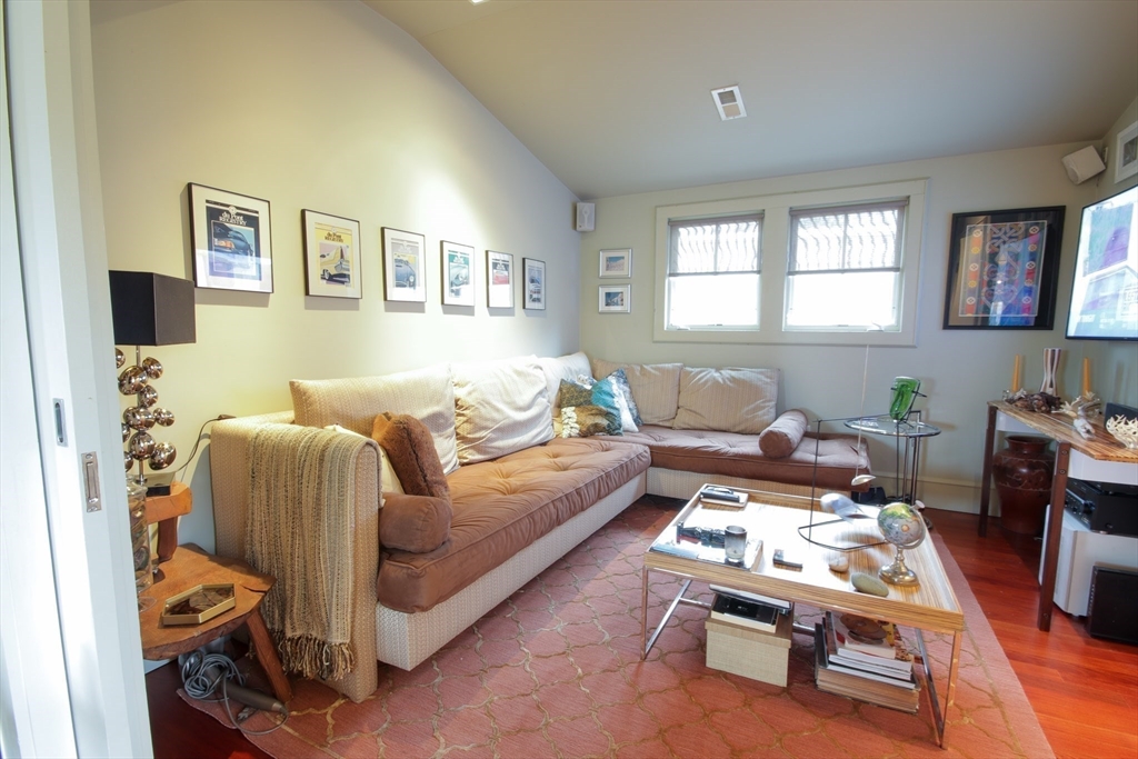 142 Calumet Street Boston, MA 02120 - Photo 12 of 42