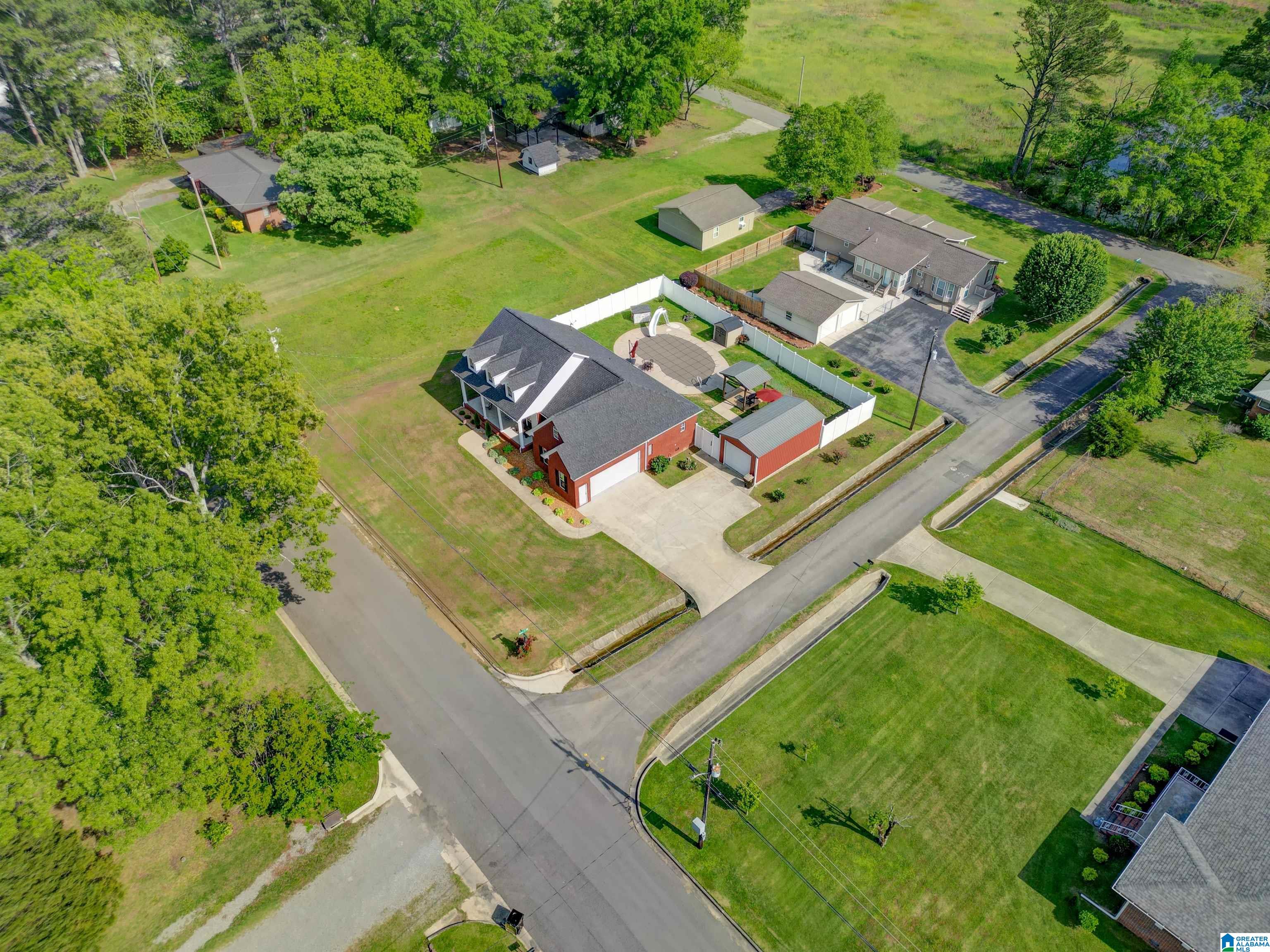 1018 Sheraton Road Southwest Cullman, AL 35055 - Photo 33 of 37 Gallery Image 33
