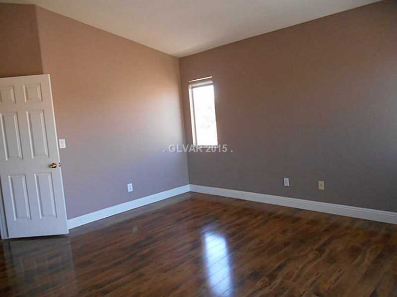 260 Camelback Ridge Avenue Henderson, NV 89012 - Photo 9 of 28 Master Bedroom.