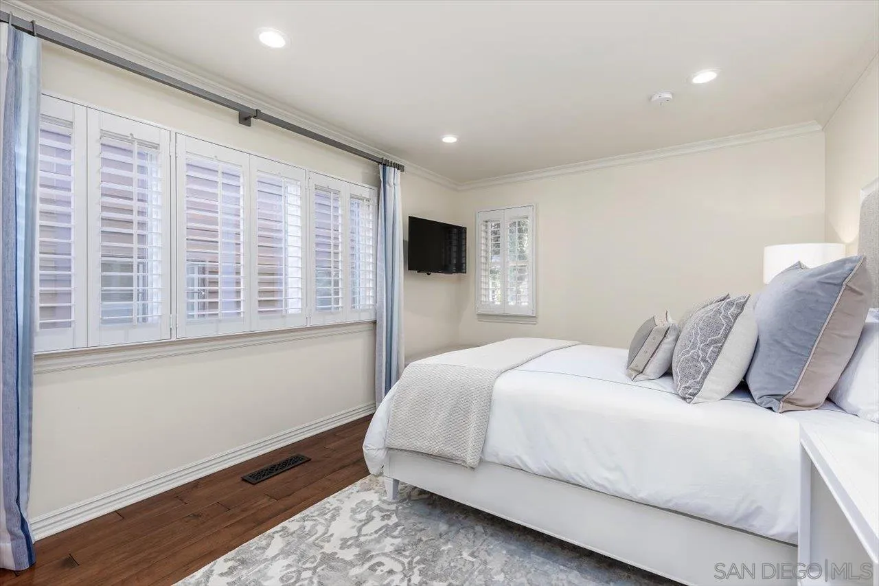 1844 Ocean Front Del Mar, CA 92014 - Photo 16 of 19