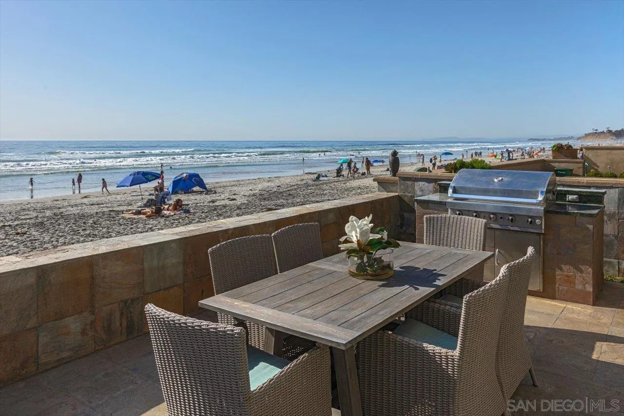 1844 Ocean Front Del Mar, CA 92014 - Photo 2 of 19