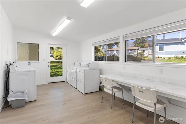 $129,900 | 14322 Admiralty Way, Unit 31, Lynnwood, WA 98087