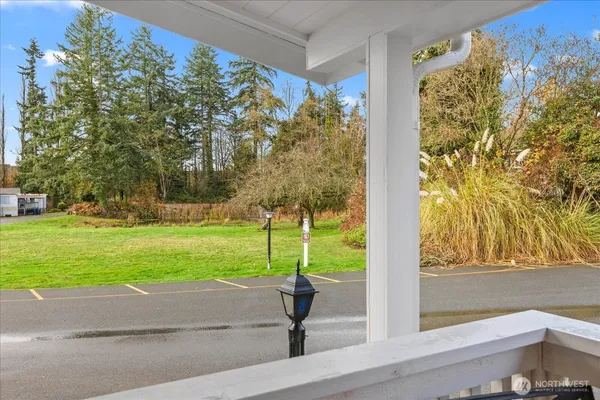 $129,900 | 14322 Admiralty Way, Unit 31, Lynnwood, WA 98087