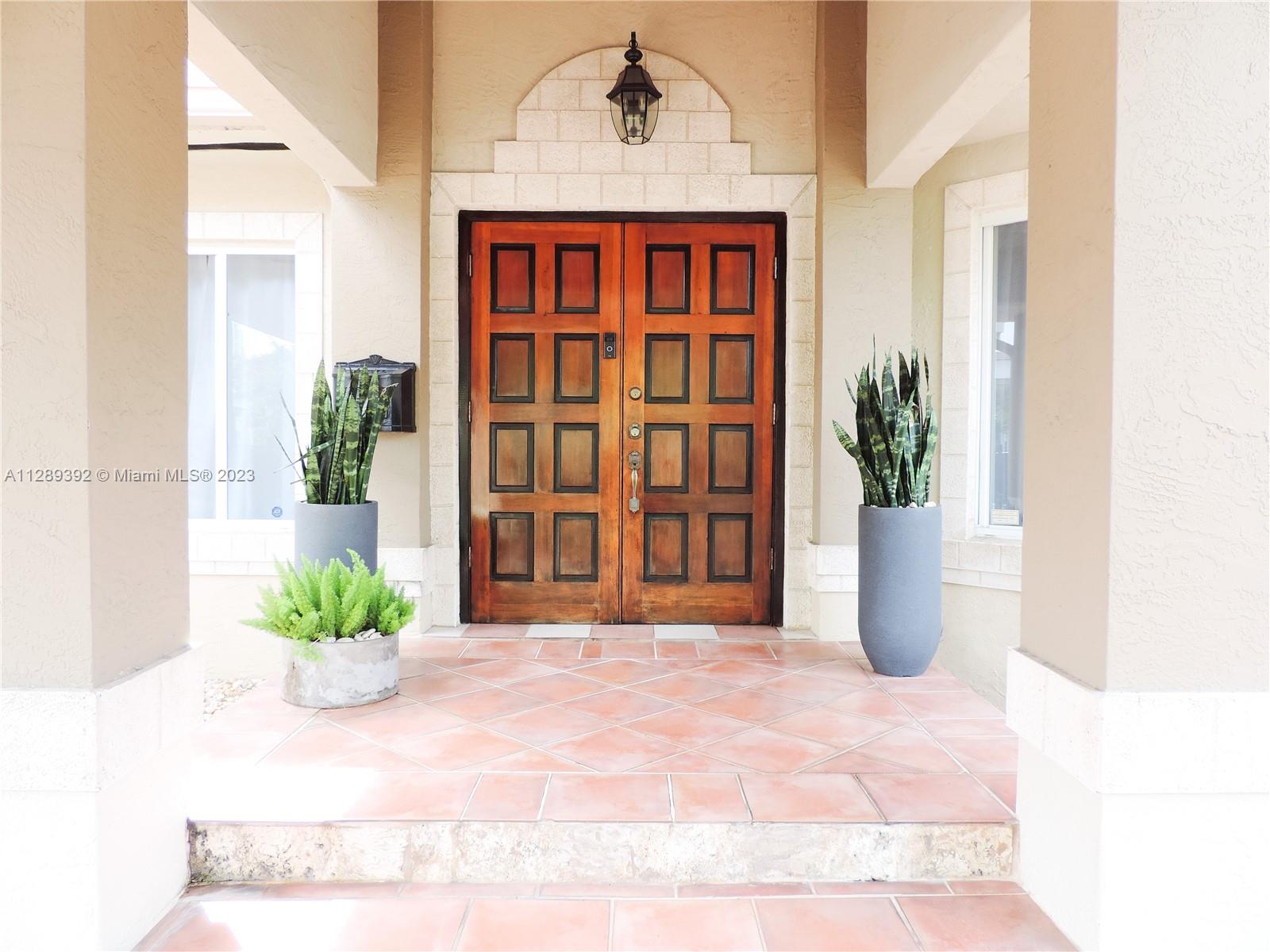 100 Southwest 26th Road Miami, FL 33129 - Photo 4 of 34